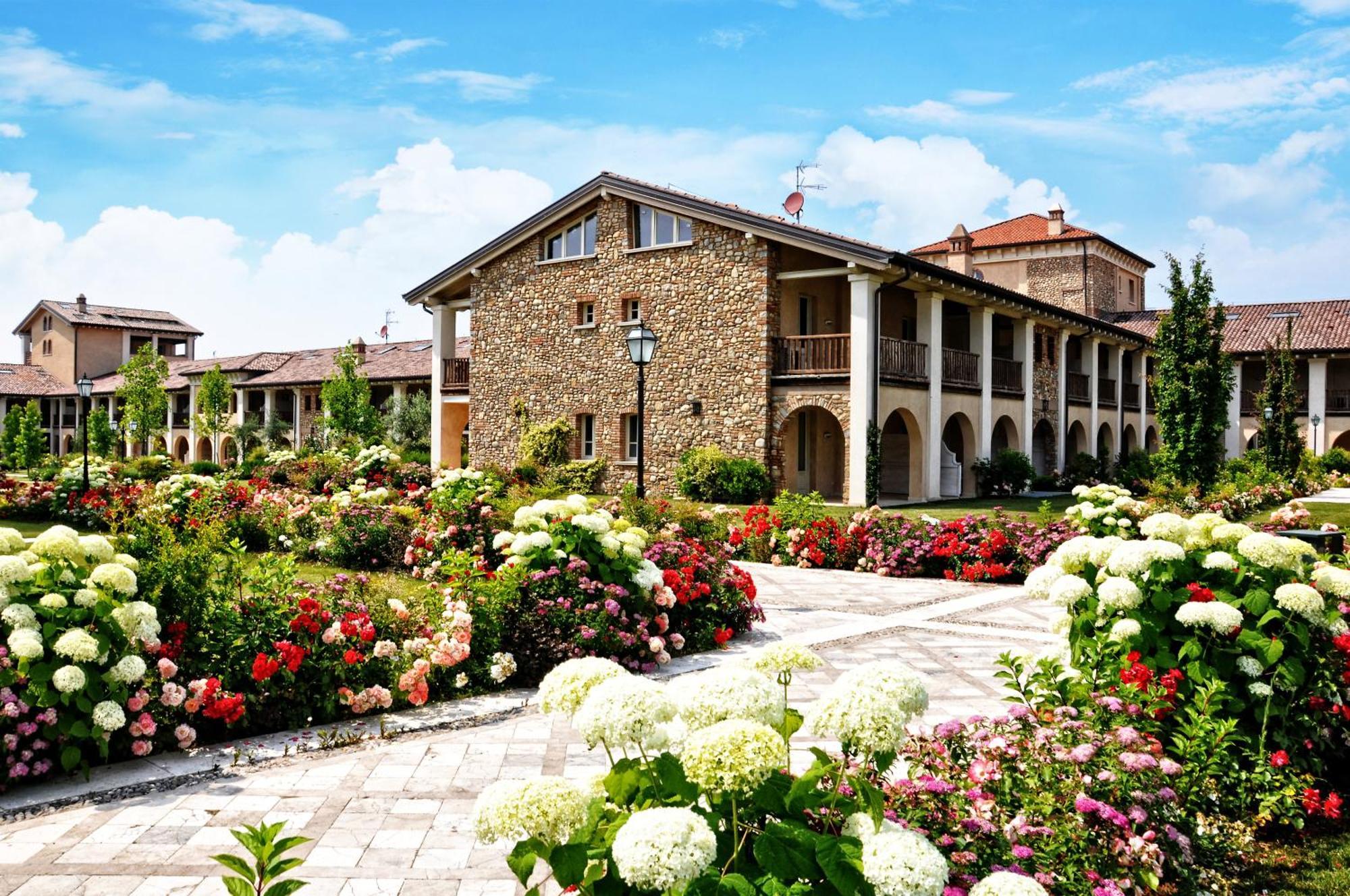 Garda Residence San Vigilio Golf ปอสโซเลงโก ภายนอก รูปภาพ
